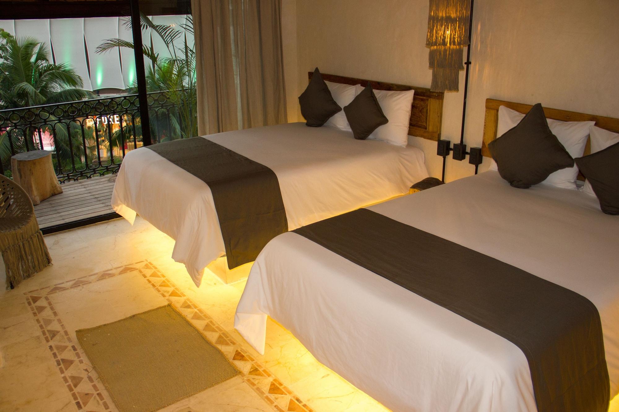 Caribbean Paradise Hotel & Spa - 5Th Avenue Плая-дель-Кармен Экстерьер фото
