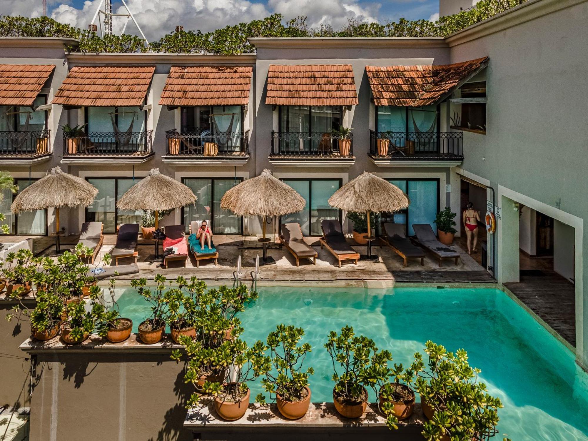 Caribbean Paradise Hotel & Spa - 5Th Avenue Плая-дель-Кармен Экстерьер фото
