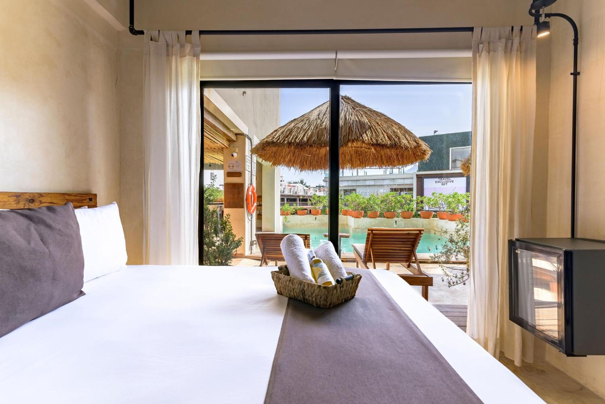 Caribbean Paradise Hotel & Spa - 5Th Avenue Плая-дель-Кармен Экстерьер фото