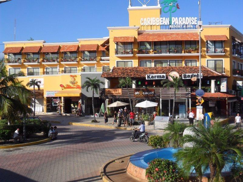 Caribbean Paradise Hotel & Spa - 5Th Avenue Плая-дель-Кармен Экстерьер фото